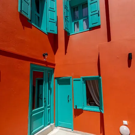 Casa Ifestou Aparthotel 4*