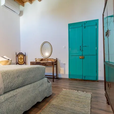 Hotel de apartamente Casa Ifestou 4*